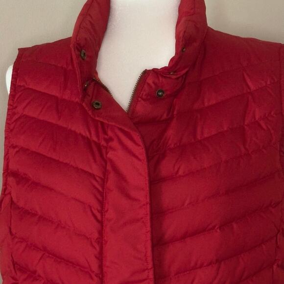 Talbots Quilted Duck Down Vest Women's L | Red | Classic, Warm, Layering | EUC - Picture 4 of 12